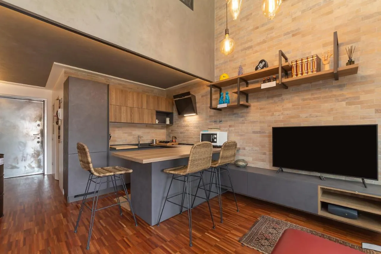 شقة Luxury Loft Adriano 51 ميلان